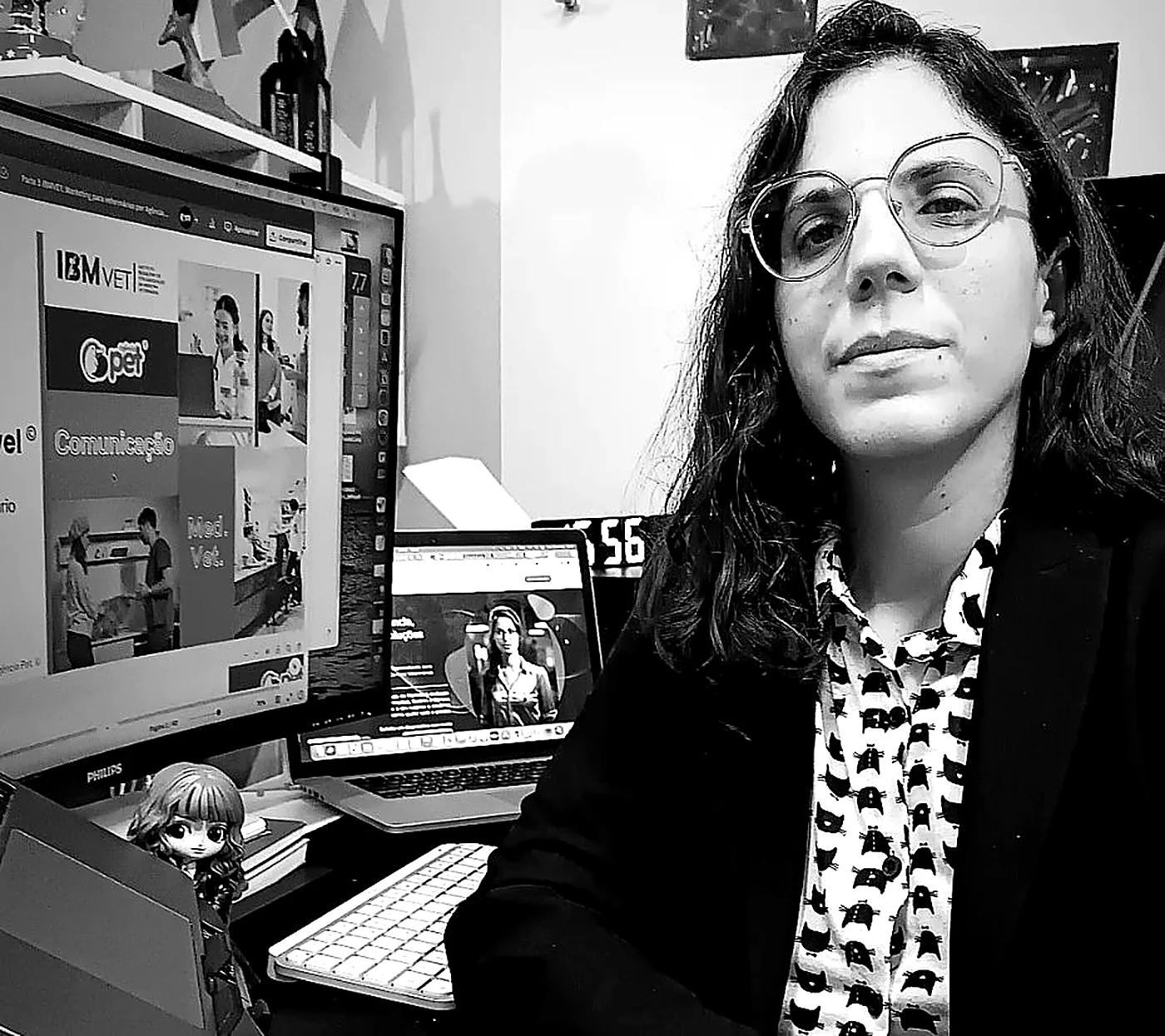 Tali Vasquez durante aula online da pós-graduação do IBMVET